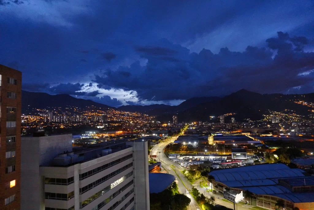 Night view of a cityscape in Latam, illuminating opportunities at local recruitment agencies