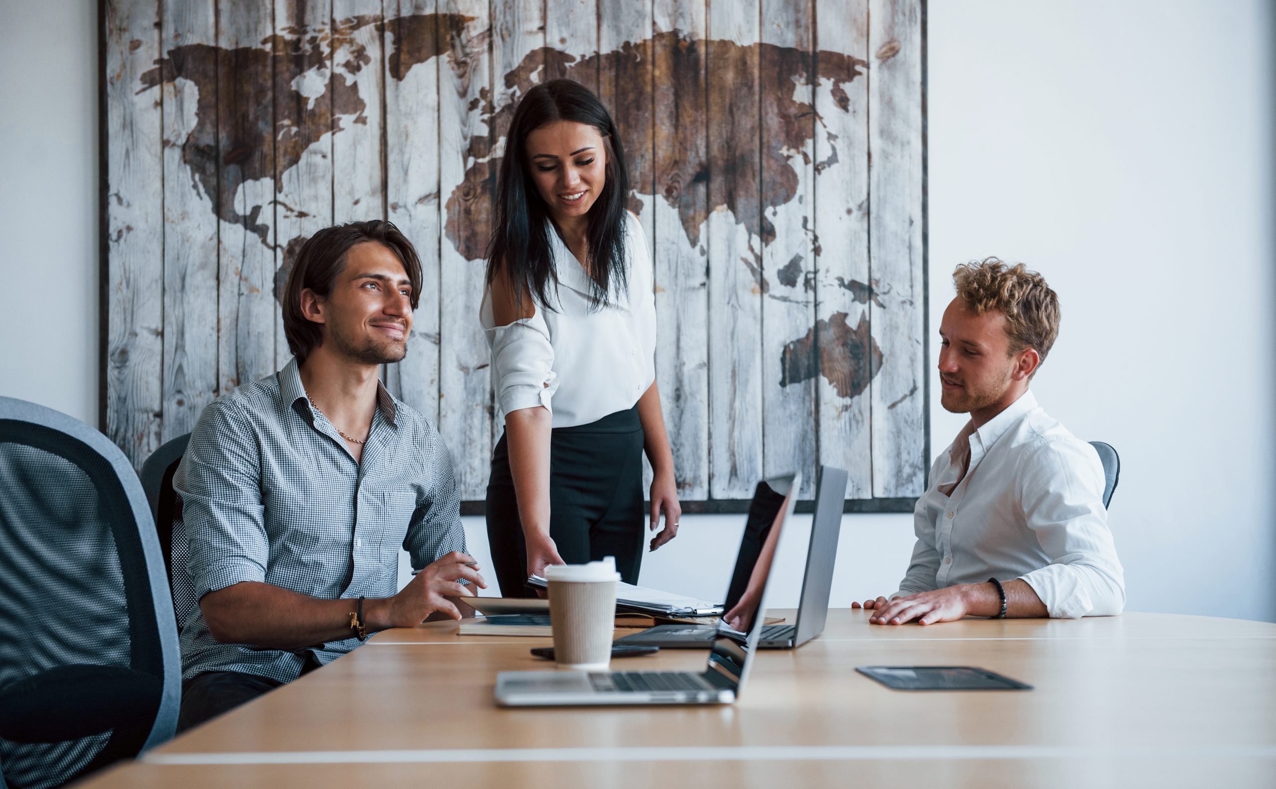 Nearshoring and Offshoring: Shaping The Future of Global Staffing