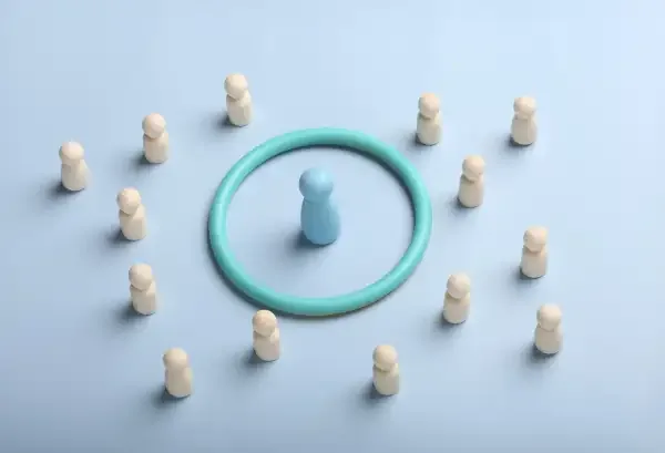 Mass Recruitment vs Outsourcing LATAM Comparison