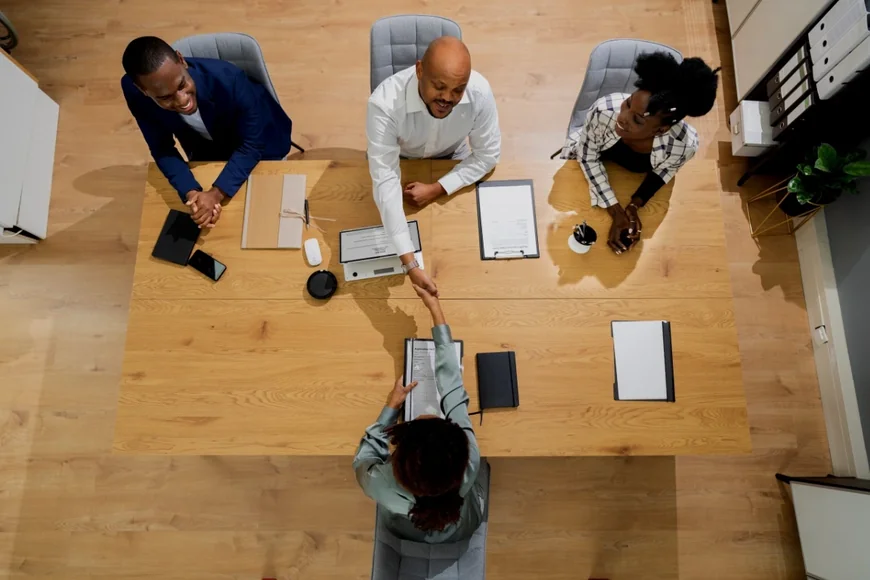 Remote Staffing vs Outsourcing: What&rsquo;s the Difference?